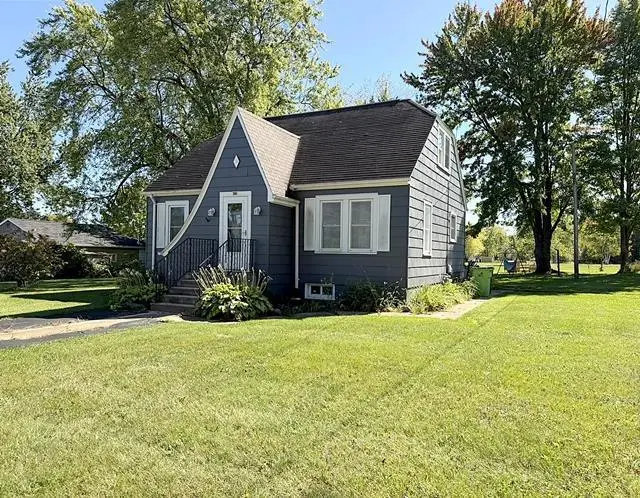 420 GREEN BAY AVENUE, Oconto Falls, WI 54154 - #1