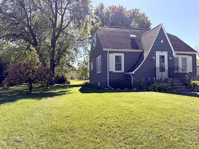 420 GREEN BAY AVENUE, Oconto Falls, WI 54154 - #3