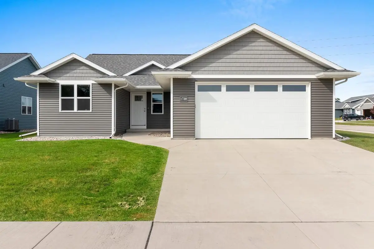 1739 HONOR STREET, Neenah, WI 54956 - #1