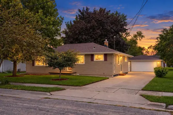 736 JOHN STREET, Menasha, WI 54952