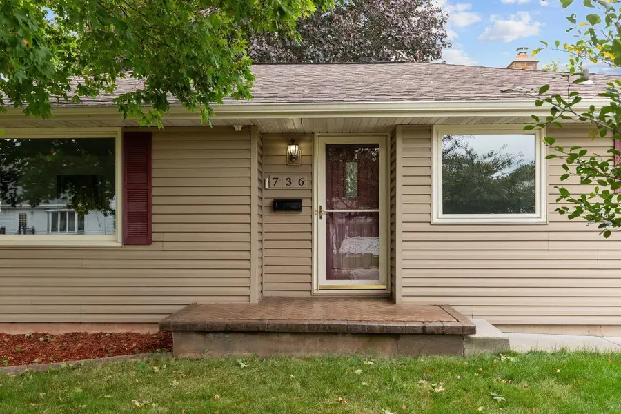 736 JOHN STREET, Menasha, WI 54952 - #3