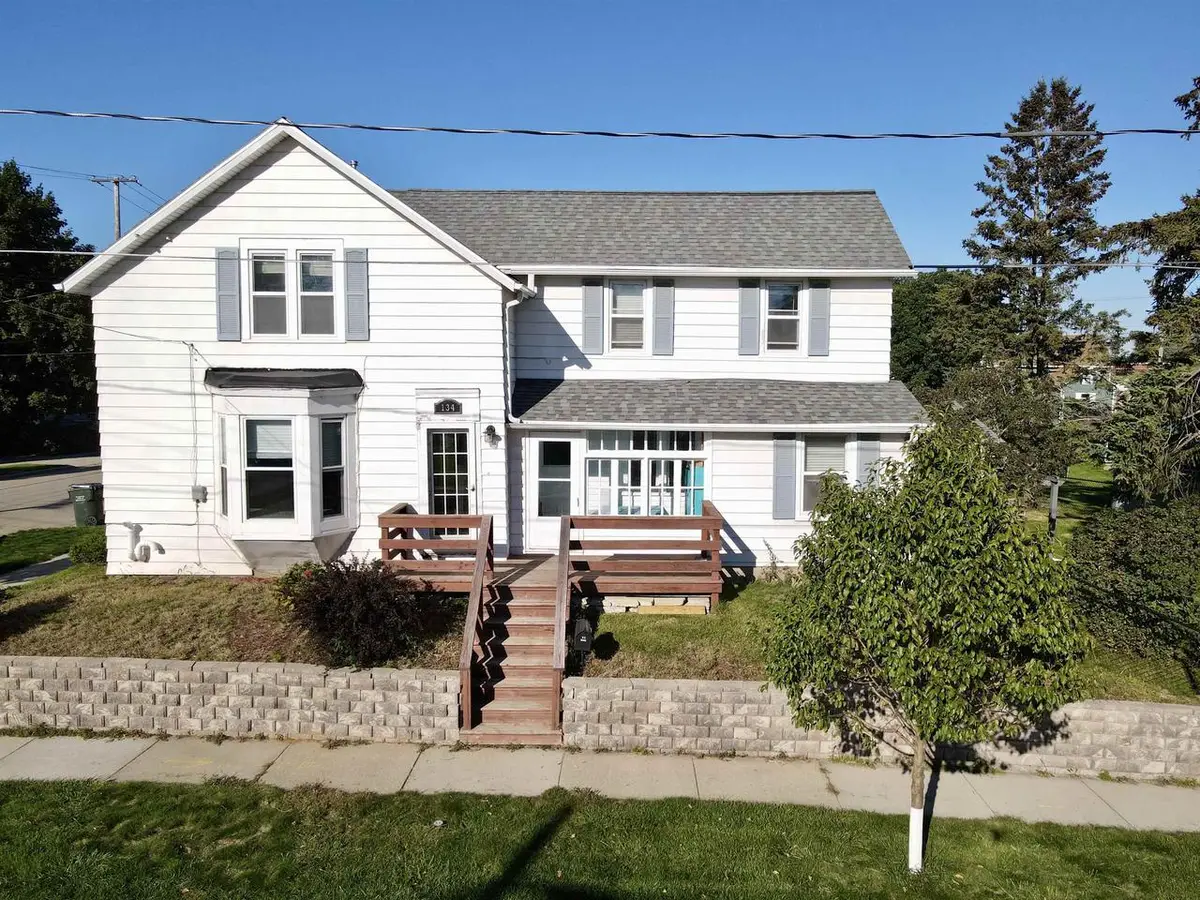 134 SARAH STREET, Kaukauna, WI 54130 - #1