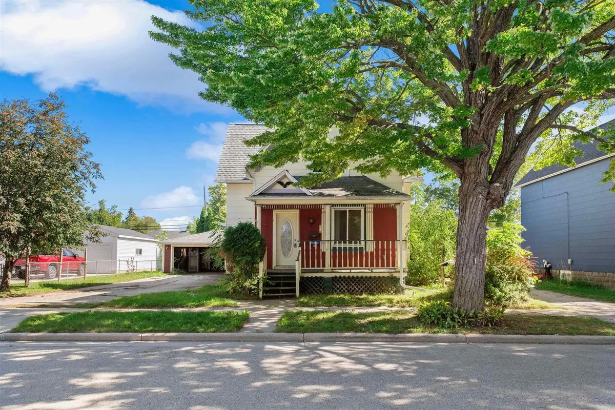 1516 OAKES STREET, Marinette, WI 54143 - #1