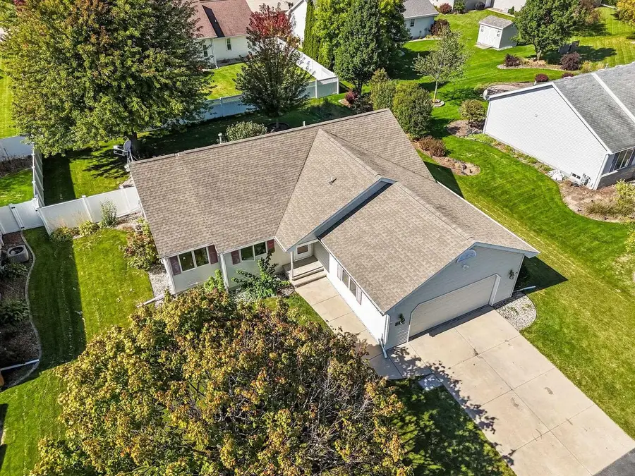 1218 CHELSEA COURT, Menasha, WI 54952 - #2