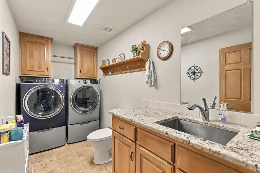 1394 W MASON RIDGE COURT, Appleton, WI 54914 - #2