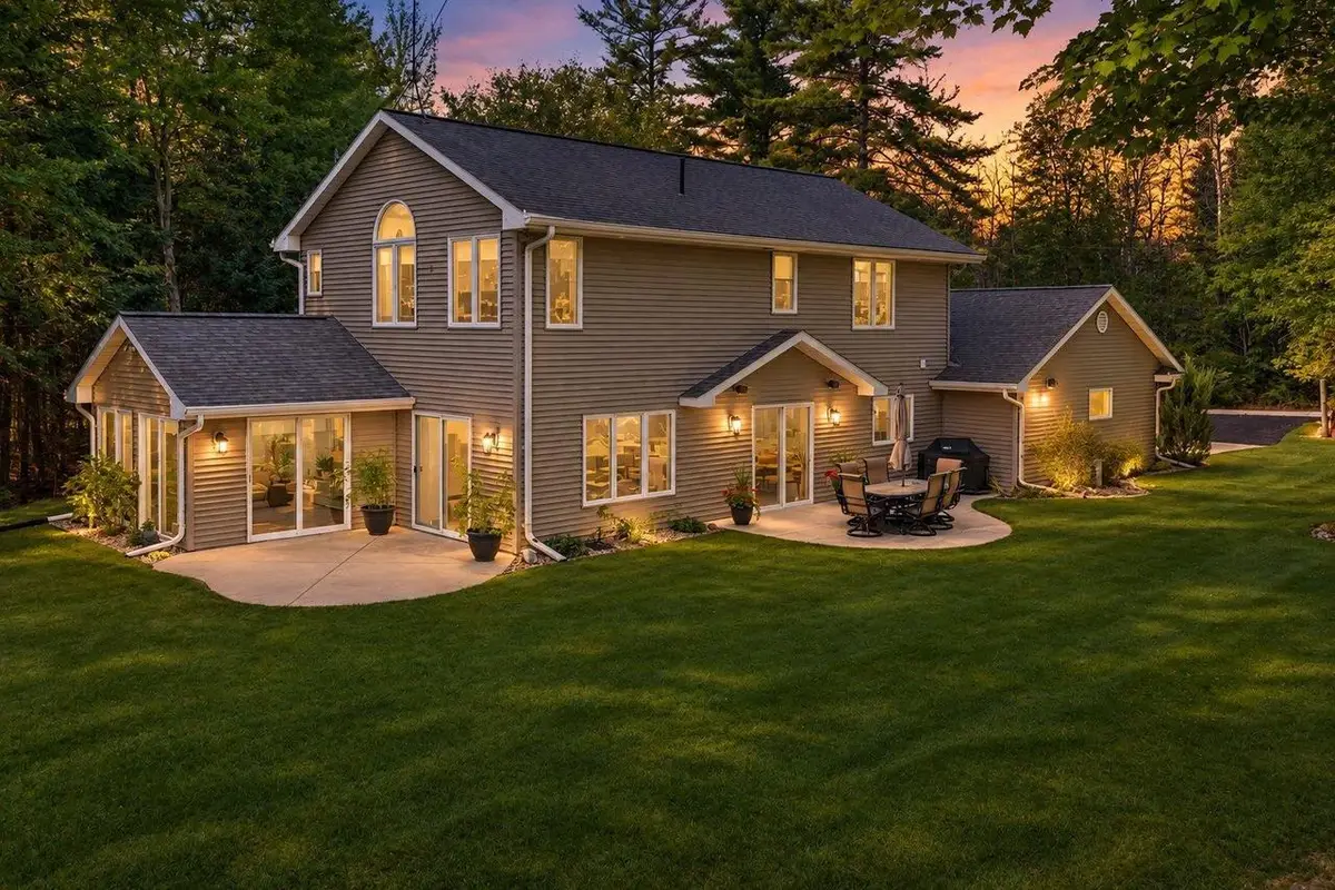W6005 LAKE ROAD, Wausaukee, WI 54177 - #1