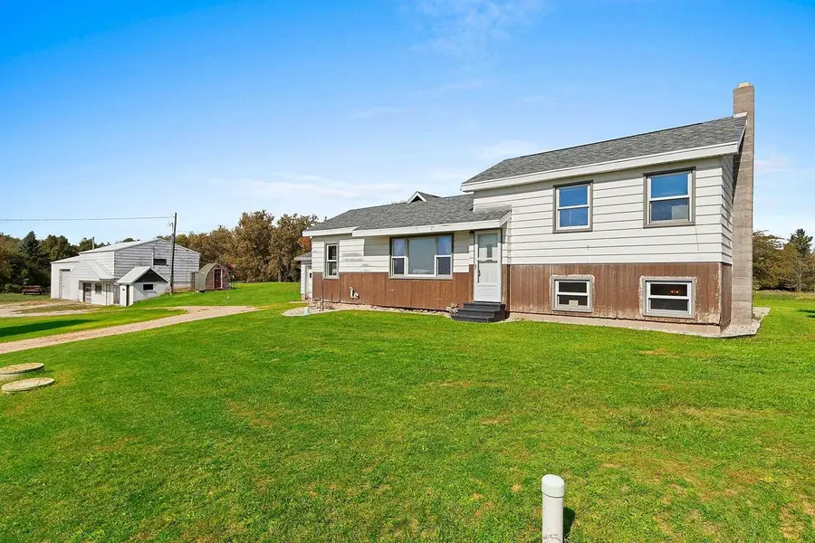 7408 TRAIL ROAD, Gillett, WI 54124 - #2
