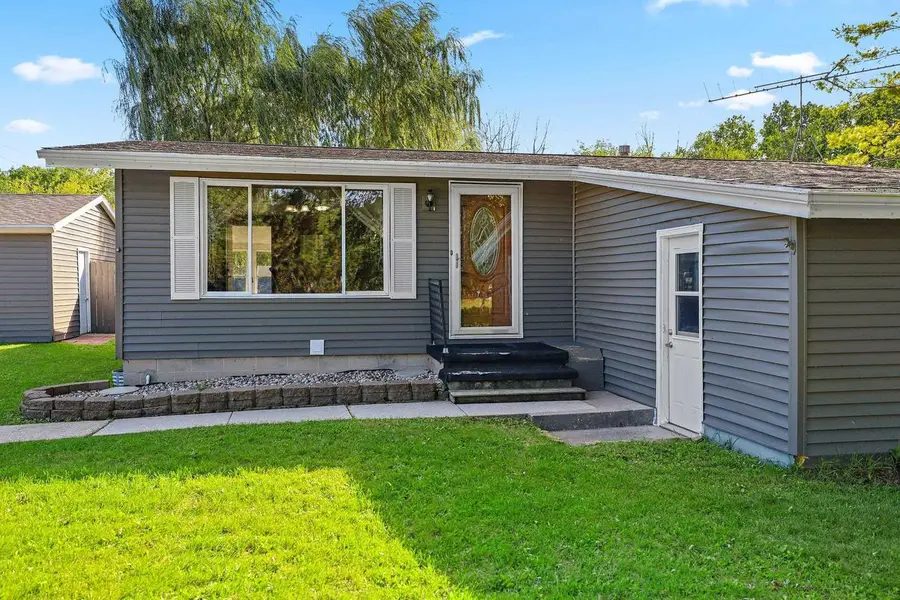 6649 COUNTY ROAD R, Oshkosh, WI 54902 - #3