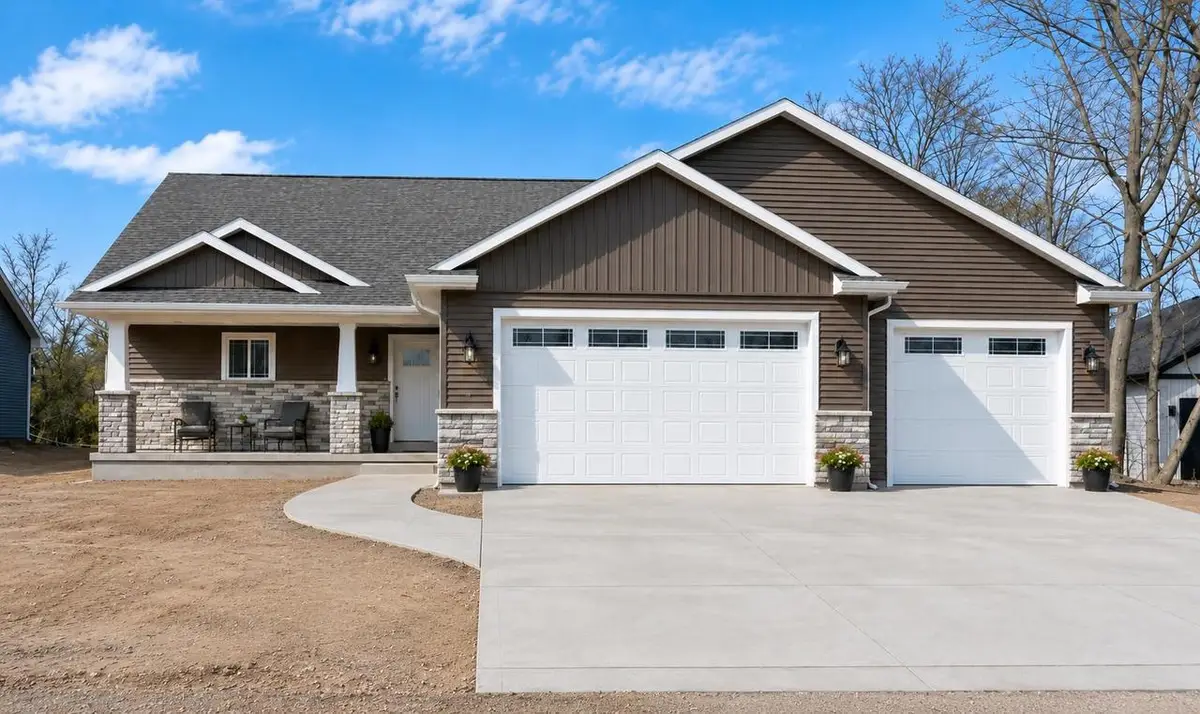 1617 FOUNDERS STREET, Neenah, WI 54956 - #1
