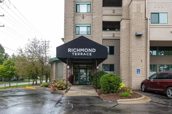 400 N RICHMOND STREET  #301, Appleton, WI 54911