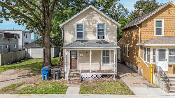 813 CHERRY STREET, Oshkosh, WI 54901