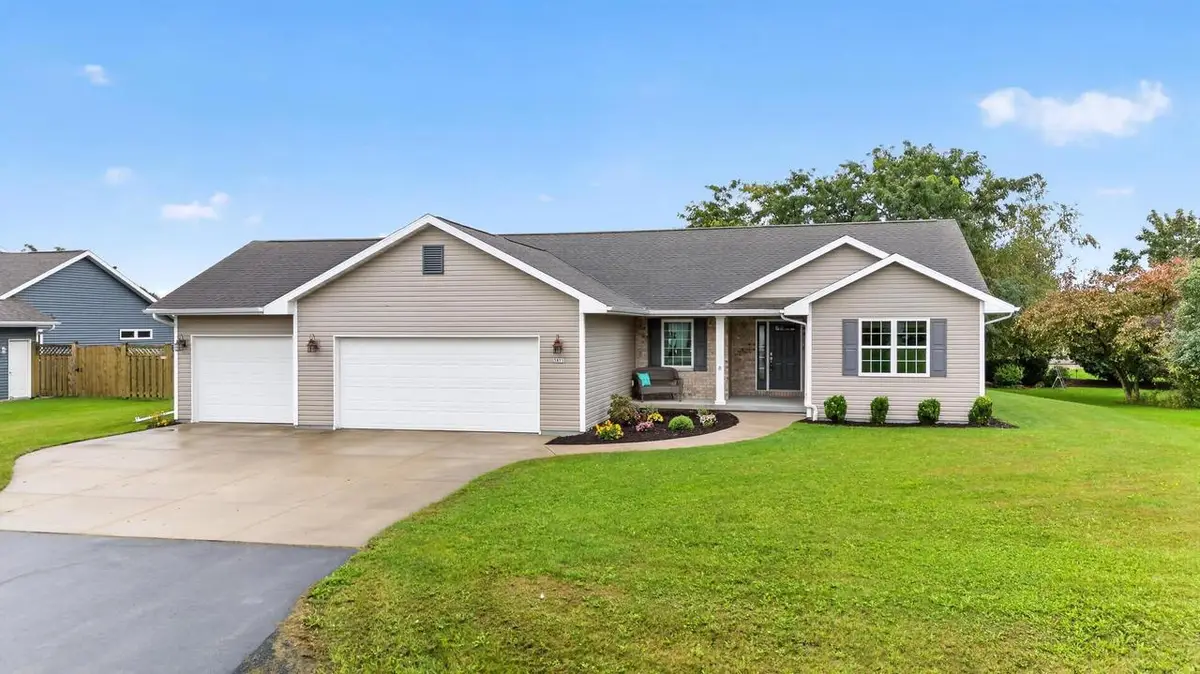 3875 DUCHESS LANE, Oshkosh, WI 54904 - #1