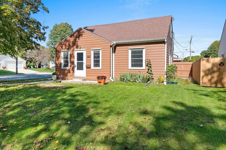834 MANITOU STREET, Manitowoc, WI 54220 - #3