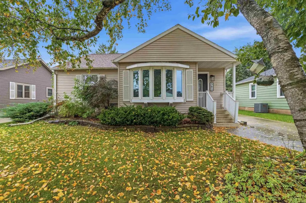 382 E 11TH STREET, Fond Du Lac, WI 54935 - #1