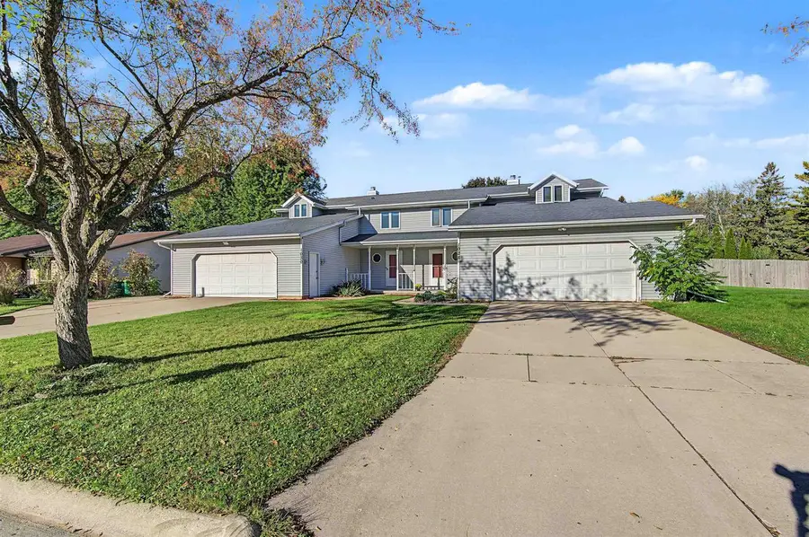 1028 AMBERLY TRAIL, Green Bay, WI 54311 - #2