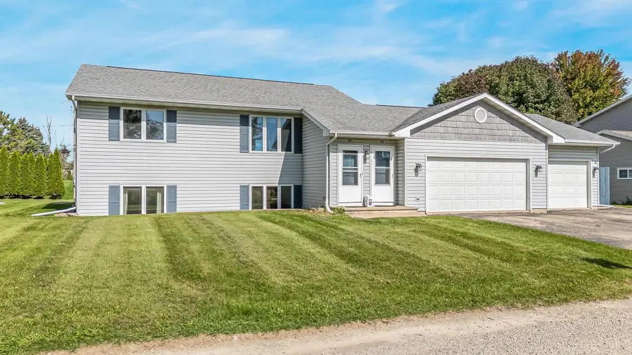 60 KOPE AVENUE, Oshkosh, WI 54901 - #2