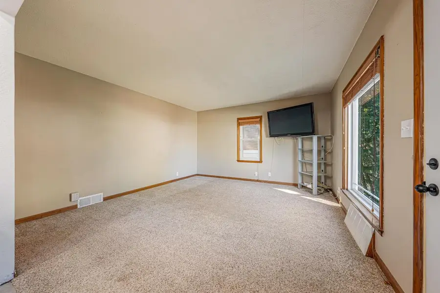1015 W HAWES STREET, Appleton, WI 54914 - #3