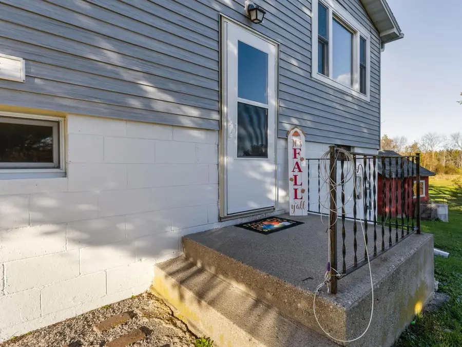W4769 MILLION DOLLAR ROAD, Menominee, MI 49858 - #2