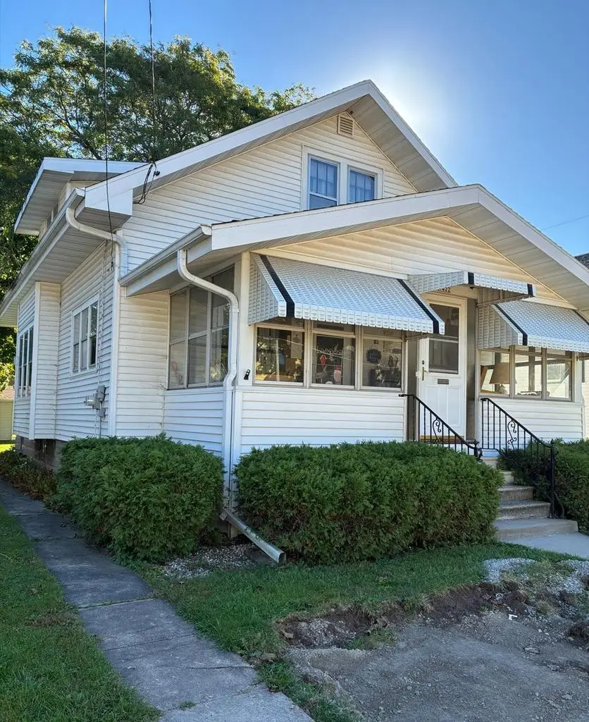 1422 OHIO STREET, Oshkosh, WI 54902 - #1