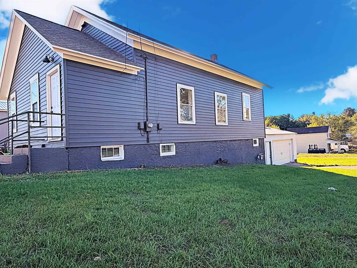 142 BENNETT STREET, Clintonville, WI 54929 - #1
