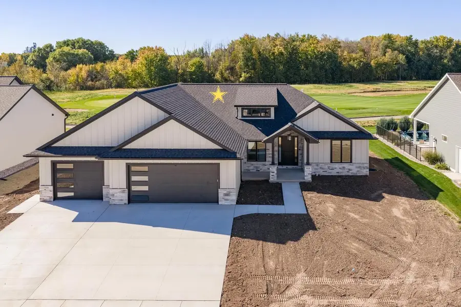 137 BECKERAE COURT, Wrightstown, WI 54180 - #2