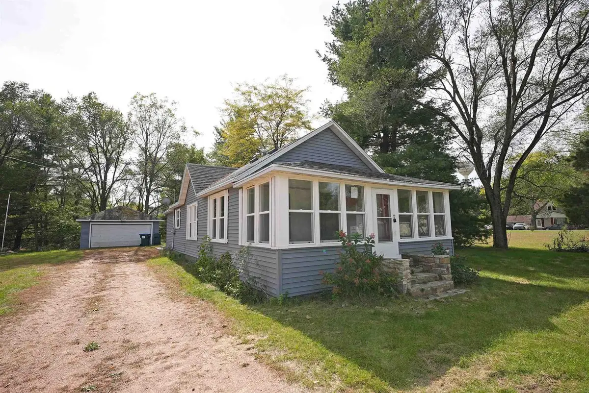 419 BONNELL AVENUE, Redgranite, WI 54970 - #1
