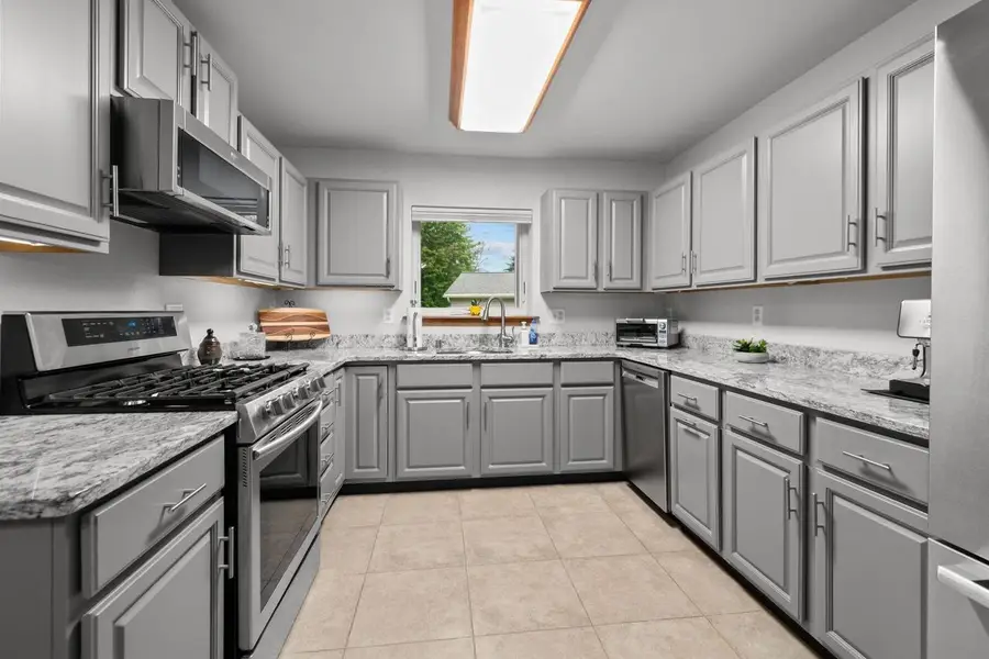 1013 S WEST AVENUE  #C, Appleton, WI 54915 - #3