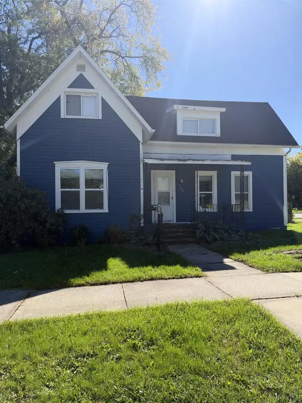 446 THOMAS STREET, Fond Du Lac, WI 54935
