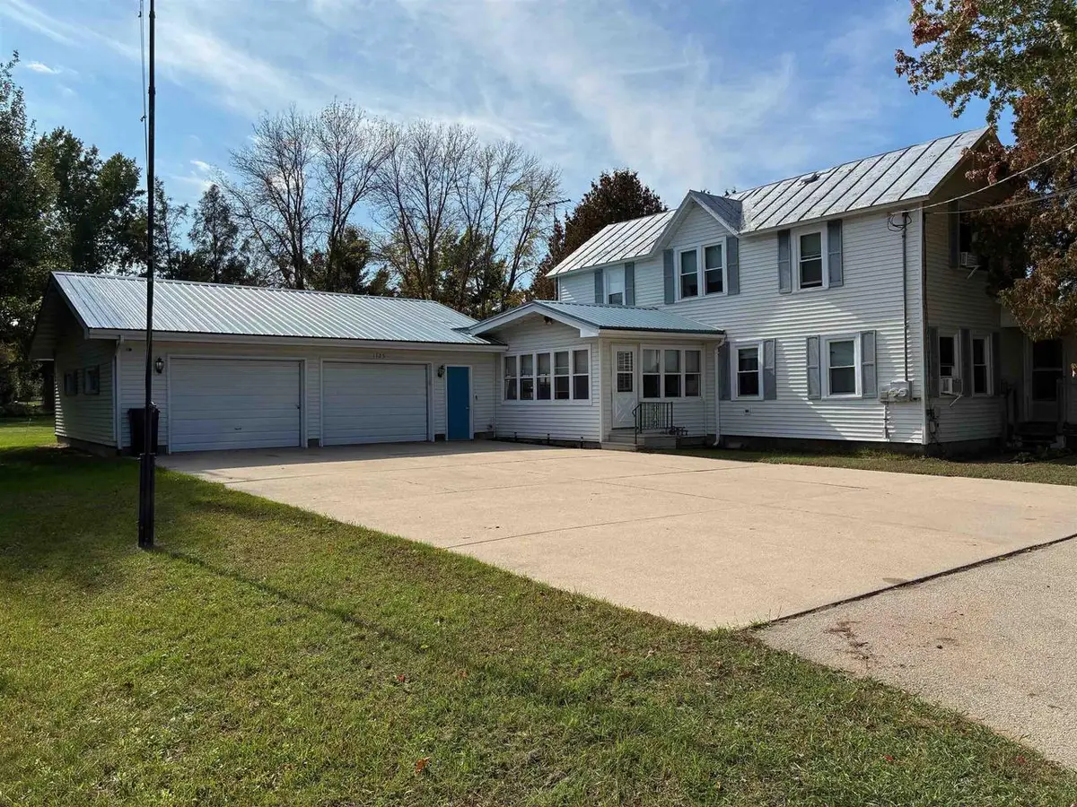 1125 MCDONALD STREET, Oconto, WI 54153 - #1