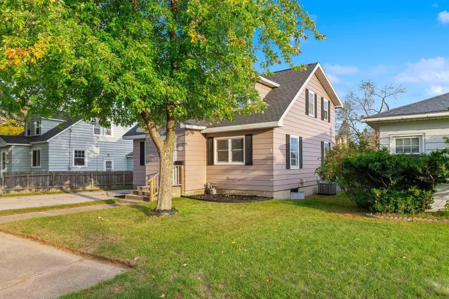 2504 16TH AVENUE, Menominee, MI 49858 - #3