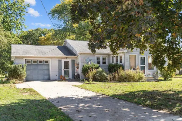 204 N MCKENZIE AVENUE, Gillett, WI 54124