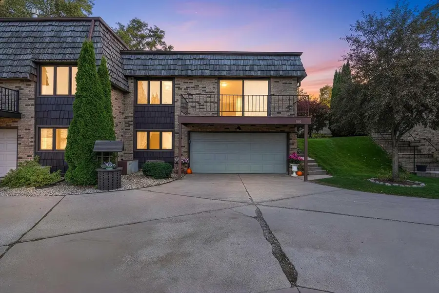 1140 MT MARY DRIVE, Green Bay, WI 54311 - #2
