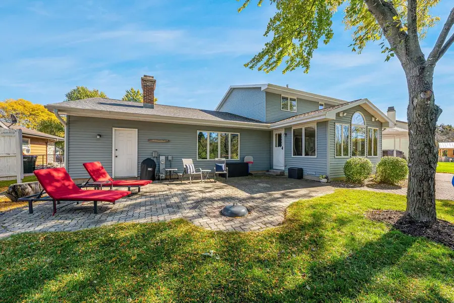 2543 W SUNNYVIEW CIRCLE, Appleton, WI 54914 - #3
