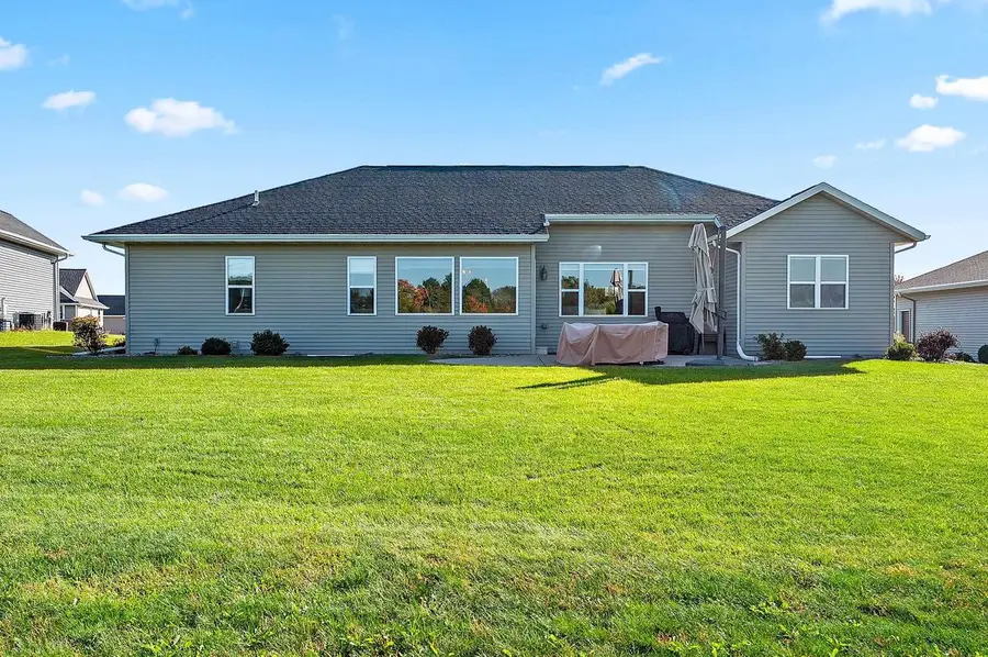 1715 RED OAK STREET, Green Bay, WI 54313 - #2
