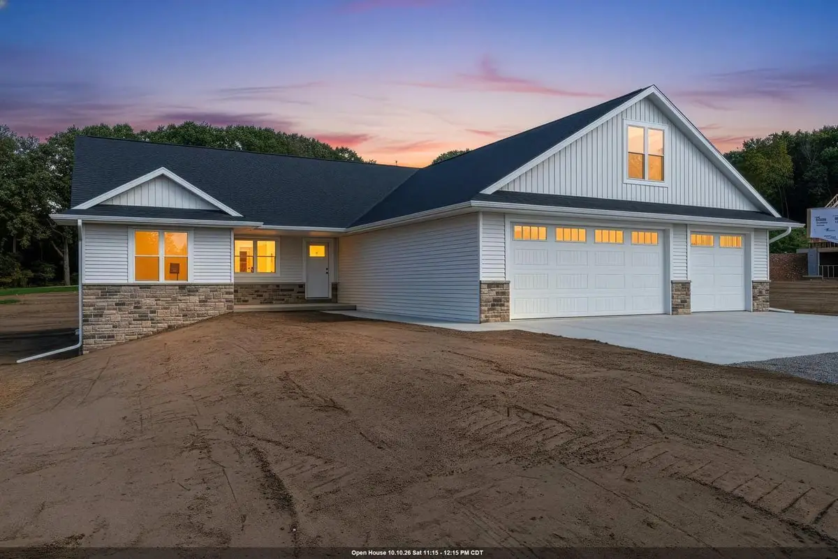 3718 HAROLDS WAY, Suamico, WI 54313 - #1