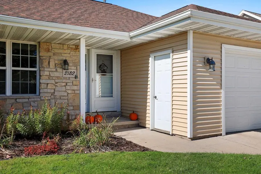 2182 W MELCORN CIRCLE, De Pere, WI 54115 - #3