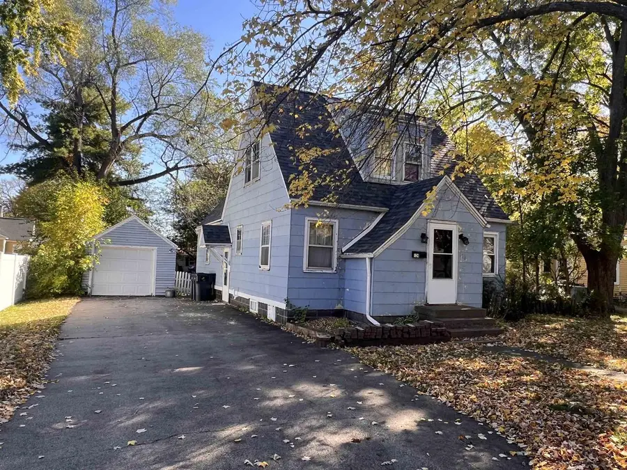 124 PINE STREET, Waupaca, WI 54981 - #2