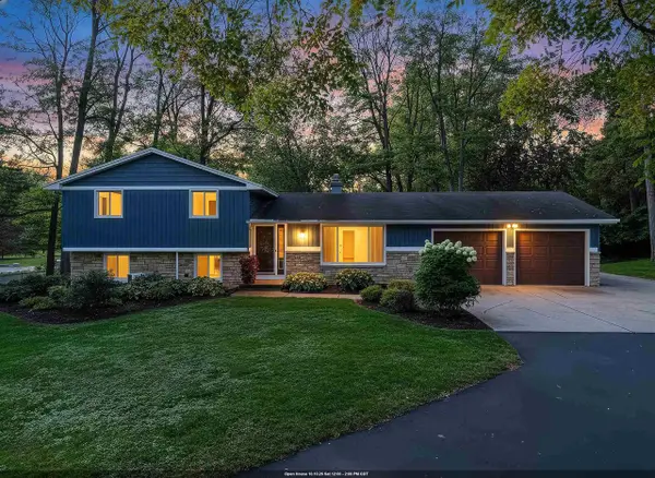 2347 SCHOOL LANE, Green Bay, WI 54313