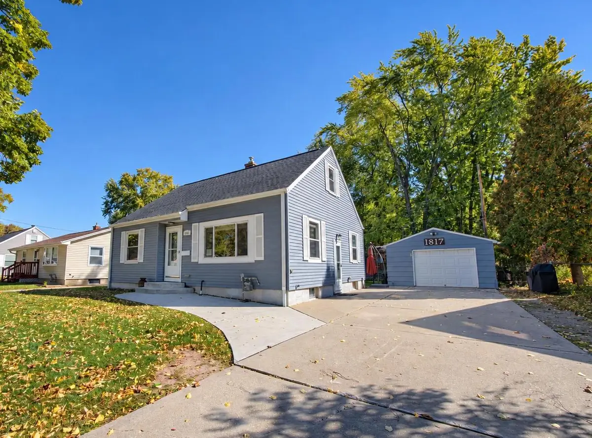 1817 GROSS AVENUE, Green Bay, WI 54304 - #1