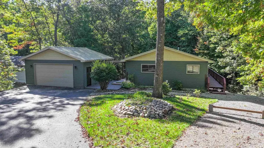 N3025 CRESTWOOD DRIVE, Waupaca, WI 54981 - #2