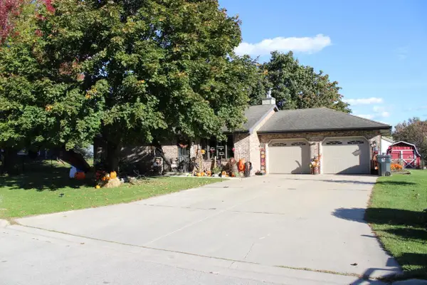 102 S JEFFERSON STREET, Bonduel, WI 54107