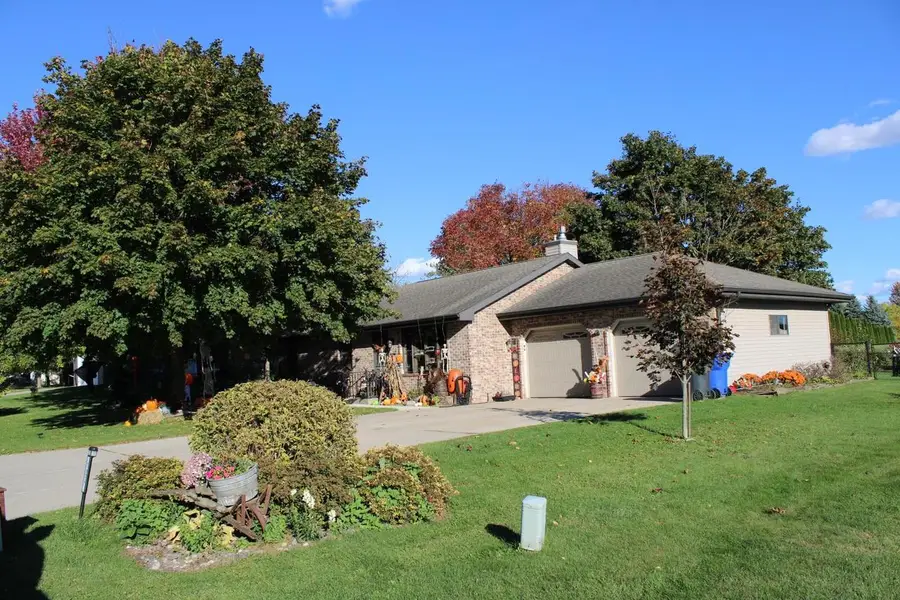 102 S JEFFERSON STREET, Bonduel, WI 54107 - #2