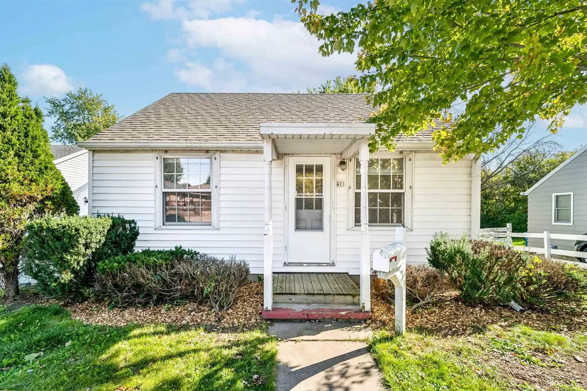 411 S WASHINGTON STREET, Combined Locks, WI 54113 - #1