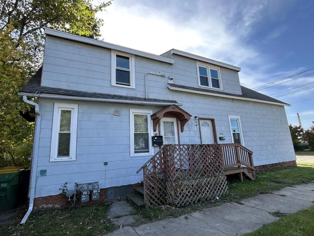 800 SMITH STREET, Green Bay, WI 54302 - #1