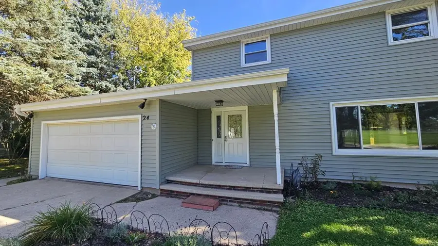 24 WEIMAR COURT, Appleton, WI 54915 - #2