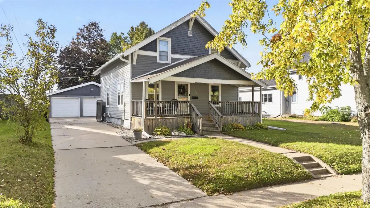 1107 S PEARL STREET, New London, WI 54961 - #1