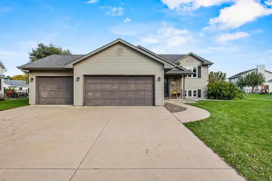 4030 PRAIRIE LANE, Oshkosh, WI 54901 - #3