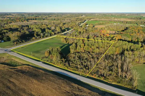 CTY RD S, Manitowoc, WI 54220