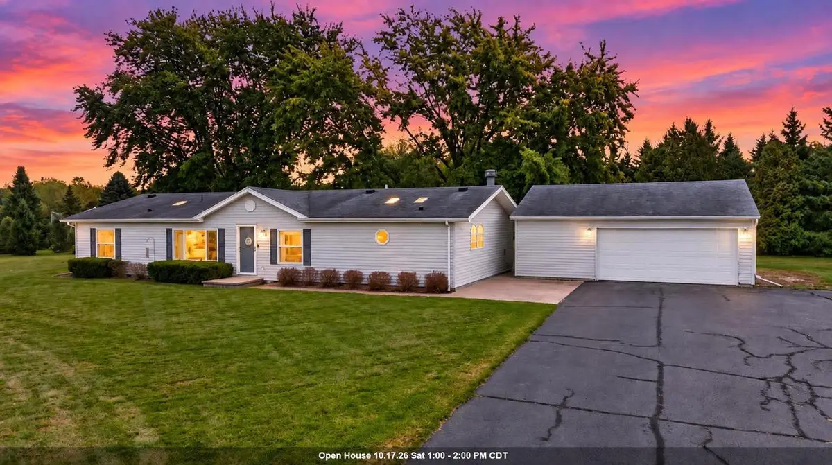 4201 MATUSZAK COURT, Green Bay, WI 54313 - #1