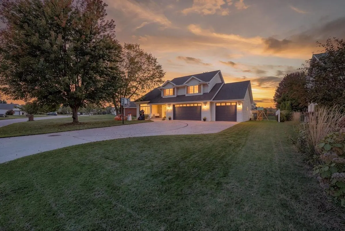 1915 PINK DOGWOOD WAY, Green Bay, WI 54313 - #1